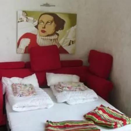 Prázdninový dům In Mit Terrasse Und Garten By Interhome *